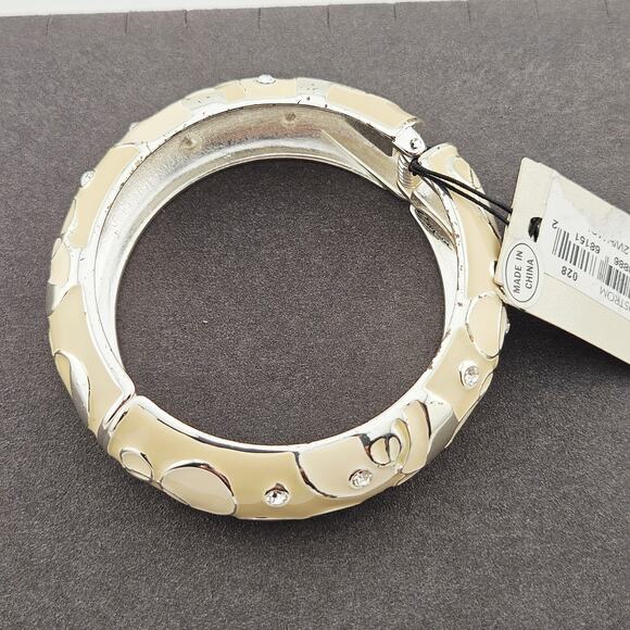Nordstrom Enamel Rhinestone Floral Hinge Bangle Bracelet Cream Silver Statement - Picture 1 of 6